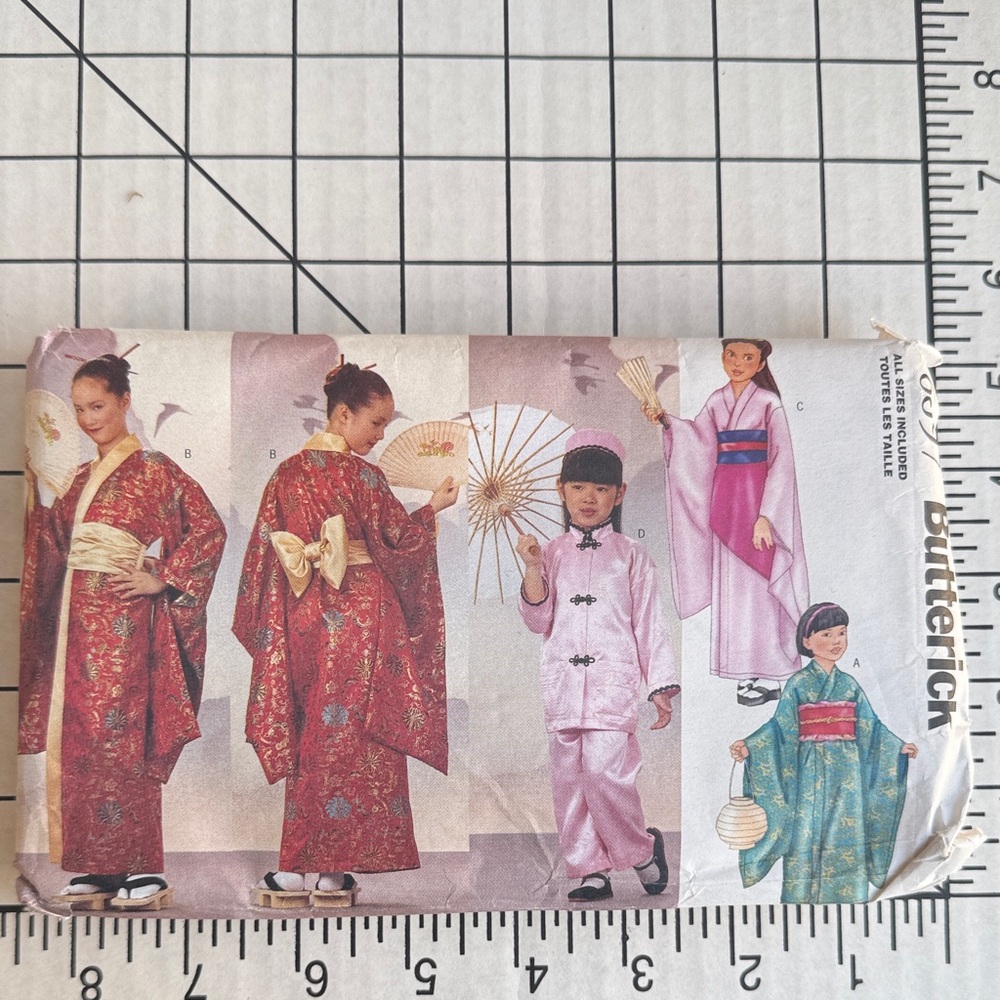 Butterick 6697 Kids Kimono Costume Pattern Uncut All Sizes